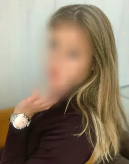 Romy, 21